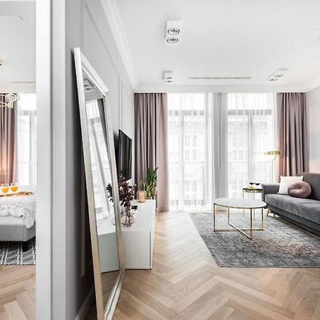 Wielopole17 Miro Apartment With Ac Krakow Luaran gambar