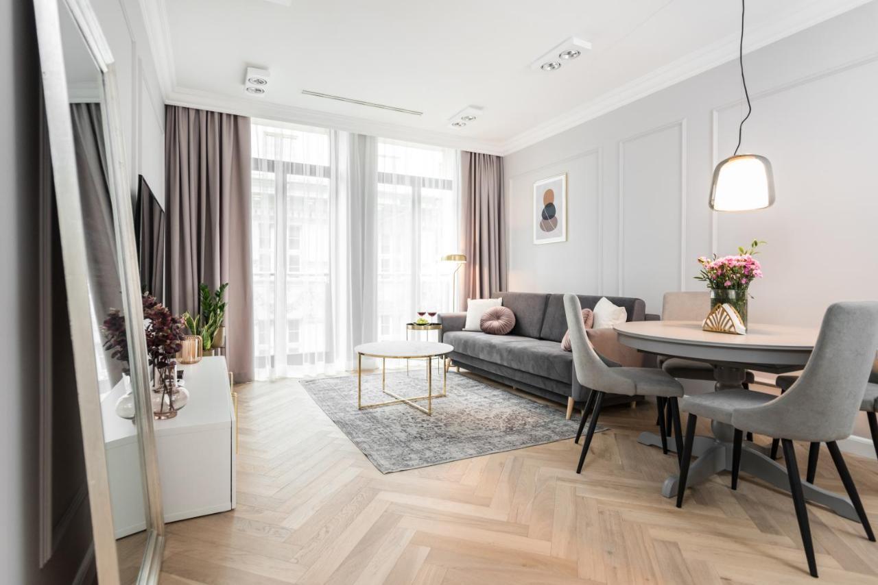 Wielopole17 Miro Apartment With Ac Krakow Luaran gambar