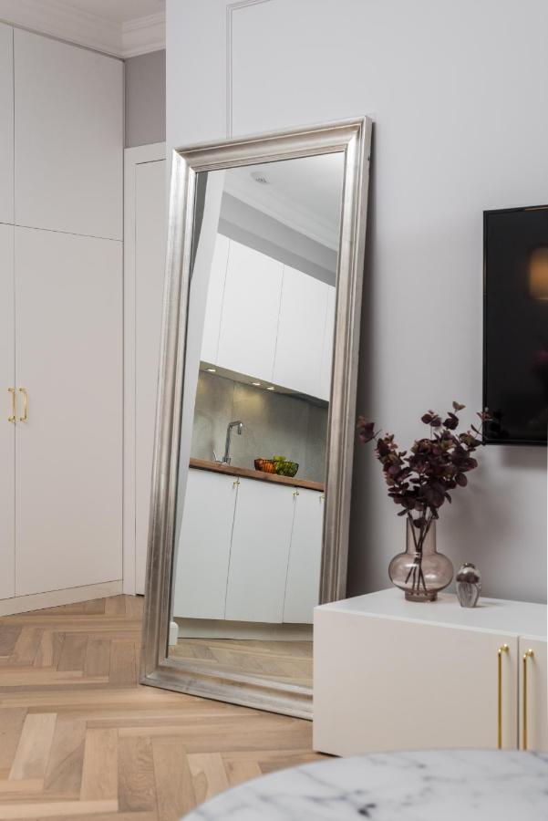 Wielopole17 Miro Apartment With Ac Krakow Luaran gambar