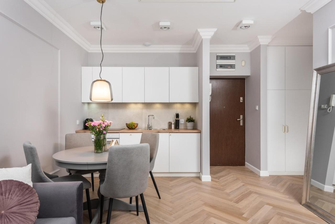 Wielopole17 Miro Apartment With Ac Krakow Luaran gambar