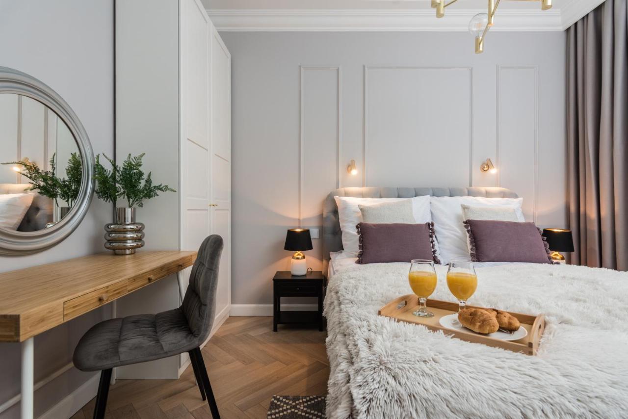 Wielopole17 Miro Apartment With Ac Krakow Luaran gambar
